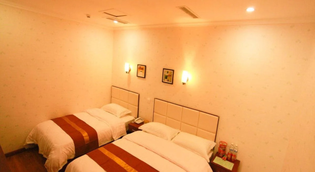 Young-Hi Holiday Inn