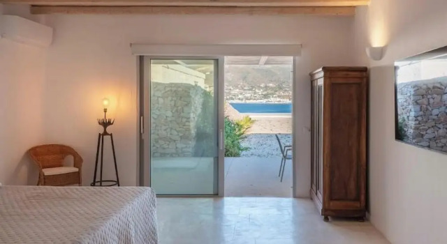 Donum Dei Seaside Suites & Villa