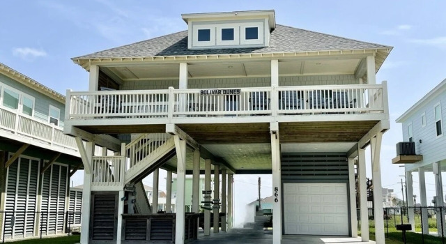 Bolivar Dunes 3 Bedroom Home by Redawning, Book Feriehus Bolivar Peninsula Houston
