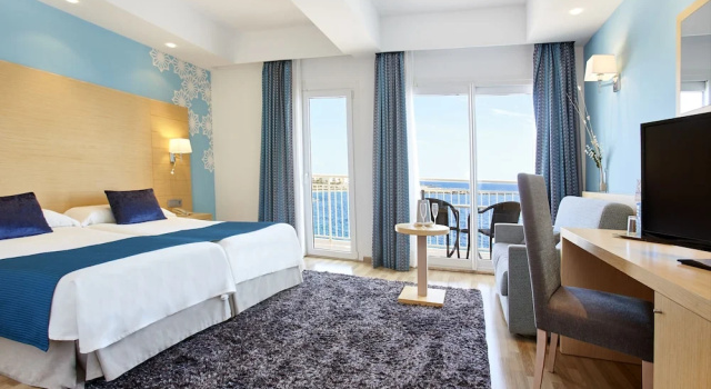 Двухместный номер Superior с балконом и с видом на море Universal Hotel Cabo Blanco