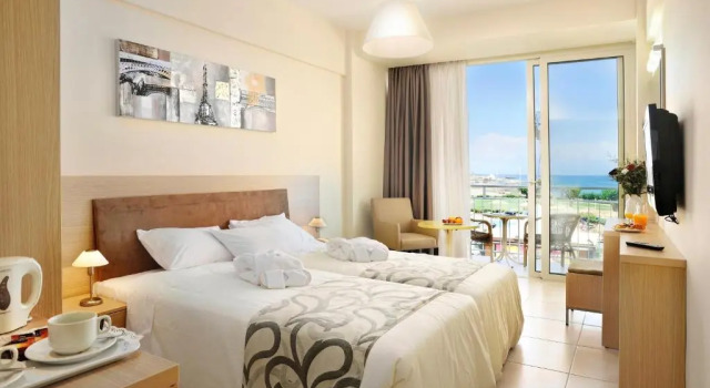 Standard room with partial sea view Pernera Beach Hotel
