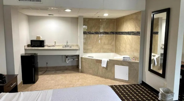 Люкс Days Inn by Wyndham Fort Wright Cincinnati Area
