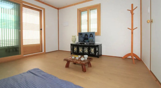 Номер Standard Gyeongju Seorabeol Hanok