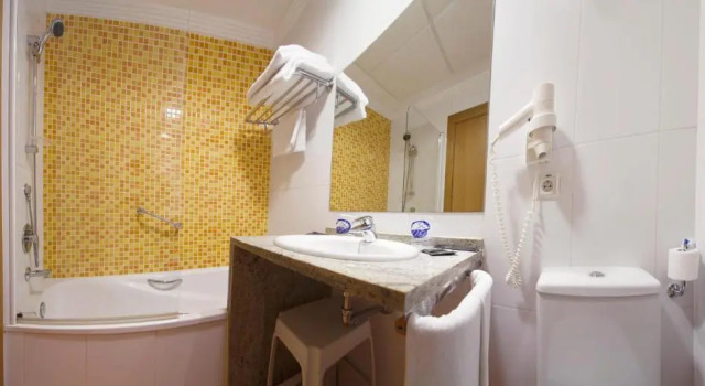 Трёхместный номер Standard Hotel Playas de Guardamar
