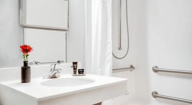 Четырёхместный номер Standard Hotel One75