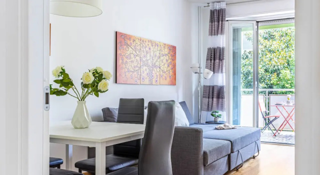 JOIVY Adorable Flat W/ Balcony