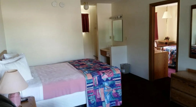 Surfside Motel