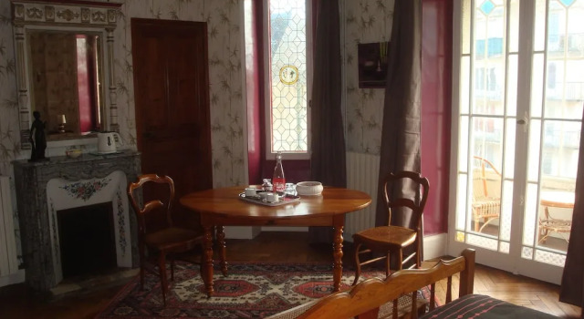 Chambres d'Hôtes Les Clefs du Bonheur, Buchen Sie Bed & Breakfast Château-Gontier 