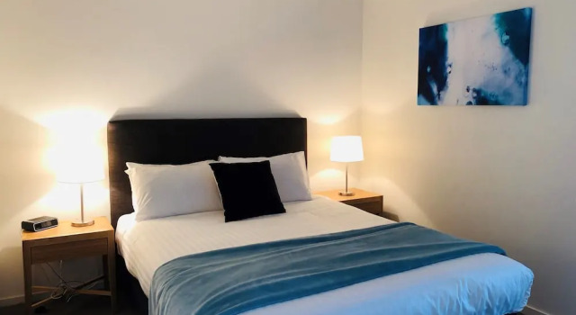 Апартаменты Wyndel Apartments - The Mint