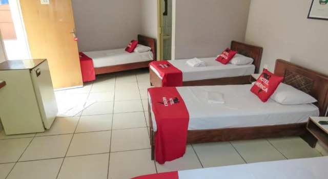 Четырёхместный номер Standard Hotel America