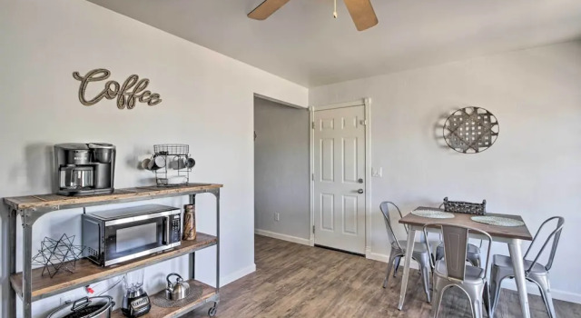 Sun-Dappled Tucson Home with Patio and Grill, 预订 公寓 图森 亞利桑那州