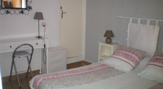 T2 dans maison de village, Prenota Appartamento Ganges 