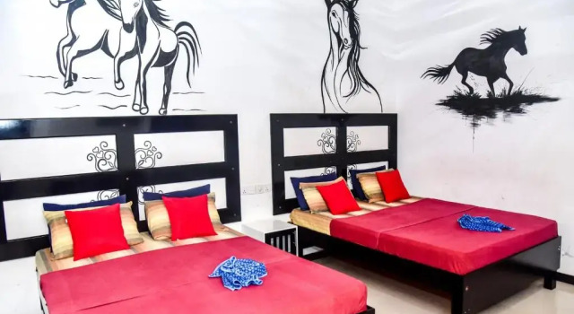 Isuru City Hotel