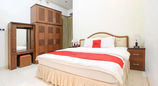 Двухместный номер Deluxe RedDoorz plus @ Tegal Panggung