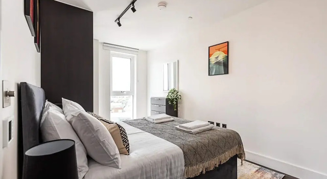 Chic and Sleek Sky-high Apartment, Varaa Huoneisto Asunnot kohteessa Merseyside, Huoneisto