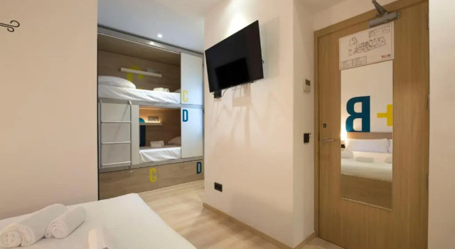 Семейный номер Standard U-Sense For You Hostel Sevilla