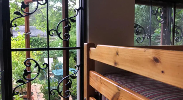 Четырёхместный номер Standard 10 Alexander B&B