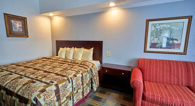 Двухместный номер Standard с видом на сад Riverview Inn & Suites