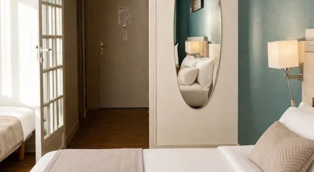 Трёхместный номер Comfort c 1 комнатой LOGIS Hotel Majestic Chatelaillon Plage - La Rochelle