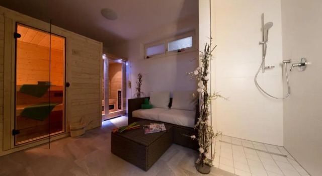 Haus Luigi, Rezerwuj Hotel Hotele w Tyrol z parkingiem, Parking