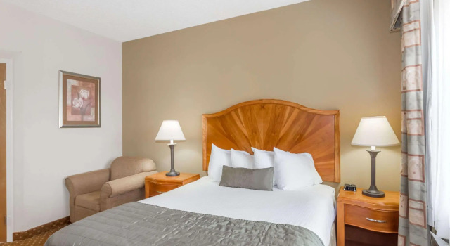 Двухместный номер Standard Baymont by Wyndham Asheville/Biltmore
