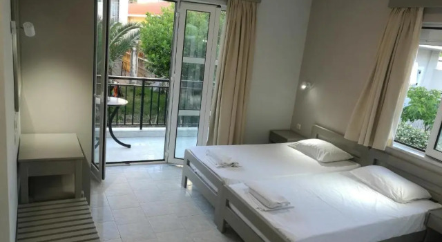 Студия с балконом Niriis Hotel