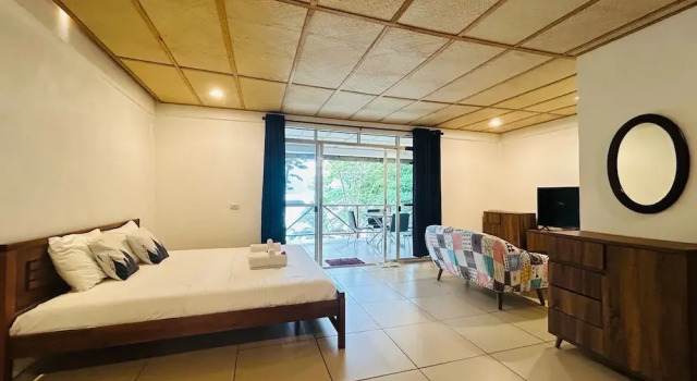 Habitación doble De lujo con balcón y con vista al océano Chindonan Dive and Beach Resort