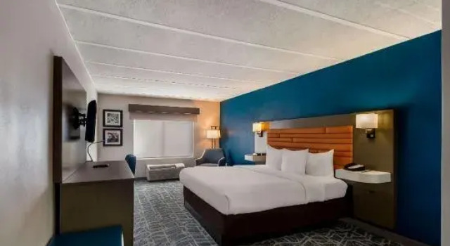 Люкс Comfort Inn Falls Church - Tysons Corner