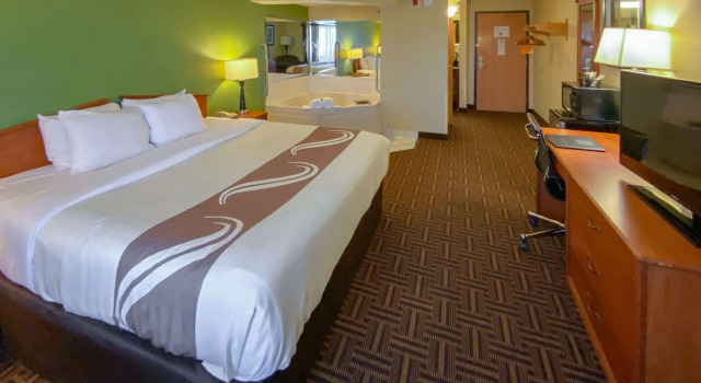 Двухместный люкс Quality Inn Bolingbrook I-55