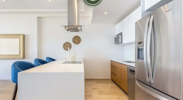Апартаменты Luxury 2 BR Condo - Oceanview Pool - Gym