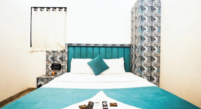Люкс Standard Hotel O Versova Inn