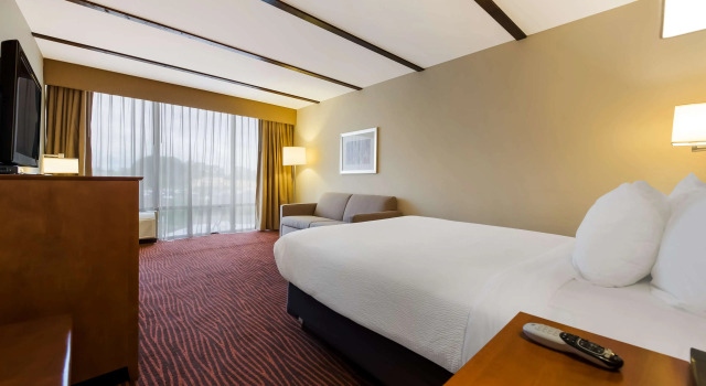 Двухместный номер с диваном Best Western Executive Hotel New Haven-West Haven