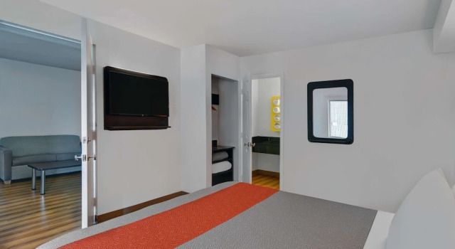 Люкс Standard Motel 6-Cutler Bay, FL