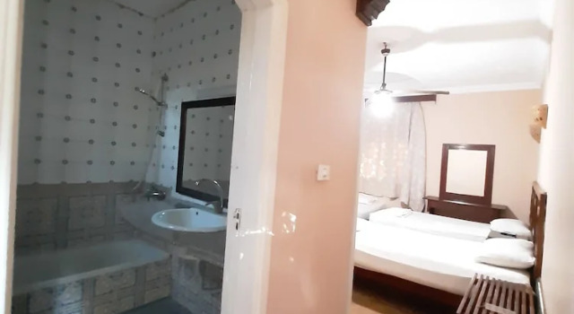 Семейный люкс с балконом Ali Baba Hotel