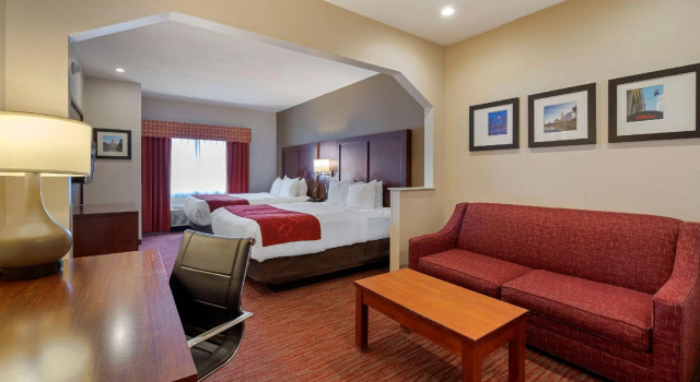 Четырёхместный люкс Comfort Suites Columbus Expo Center