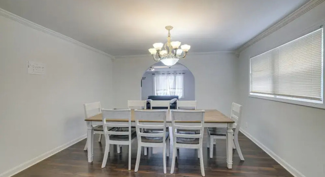 Spacious Triangle Townhome - Near Hiking & Golf!, Buchen Sie Ferienwohnung Apartments in Triangle, Ferienwohnung