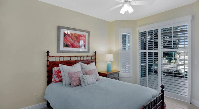 Коттедж Luxury COPPER20 5 Bedroom Holiday Home by Marco Naples Vacation Homes