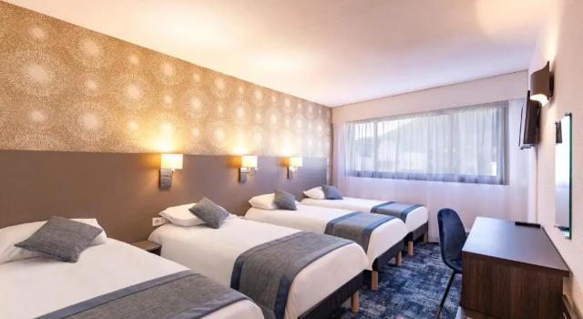 Четырёхместный номер Standard Hôtel National