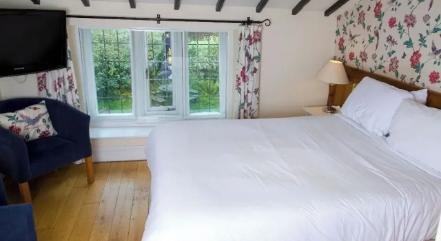 Номер Classic The Thatched Cottage Inn