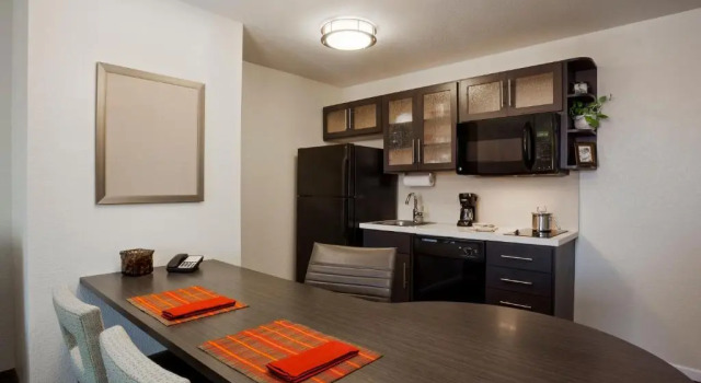 Номер Standard Candlewood Suites Durham by IHG