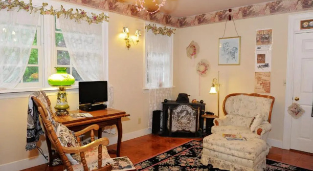 Номер Standard A Walk in the Woods Bed and Breakfast