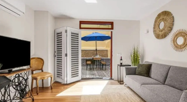 Casa Magnolia Stylish 3-level City House, Rezervovat Rekreační dům Chaty v Willemstad, Chalupa