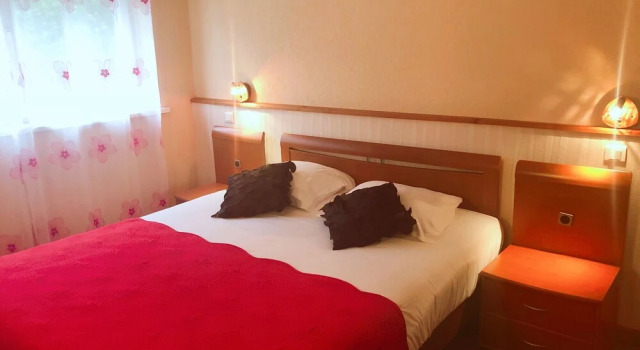 Le Ronchamp, Boek Hotel Hotels in Franche-Comte met parkeren, Parkeren