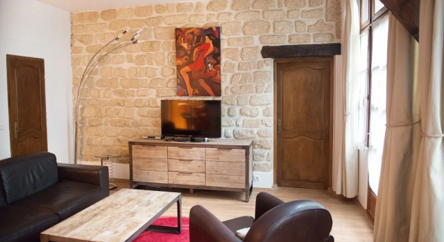 Apartment With one Bedroom in Paris, With Wonderful City View, Furnish, Забронировать Апартаменты/квартира Париж Иль-де-Франс, рядом с Musée Cognacq-Jay