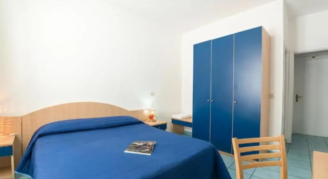 Номер Economy Bristol Hotel
