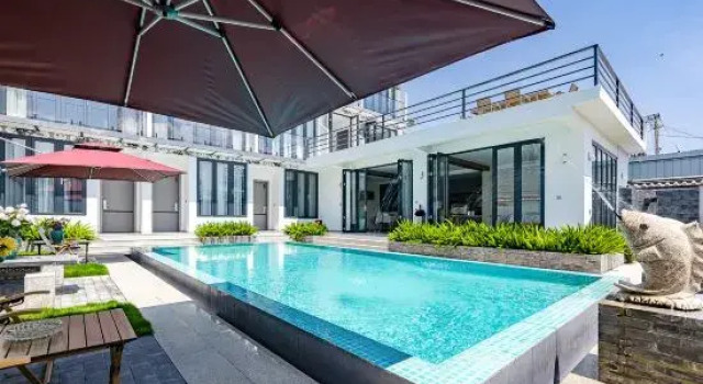 zhao ri xian yun Seaview Hotel