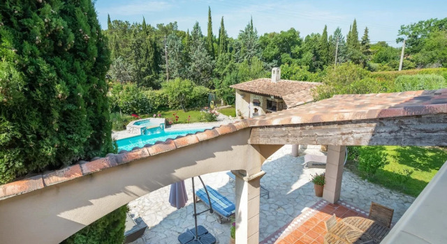 Villa Provencale aux portes d Aix, Забронировать Вилла Экс-ан-Прованс Буш-дю-Рон