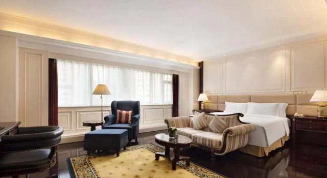 Двухместный полулюкс Crowne Plaza Hotel & Suites Landmark Shenzhen by IHG