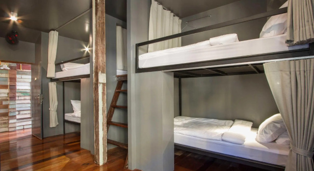 Кровать в общем номере (женский номер) Here Hostel Bangkok