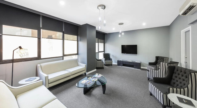 Meriton Suites Kent Street, Sydney